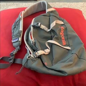 Patagonia sling bag